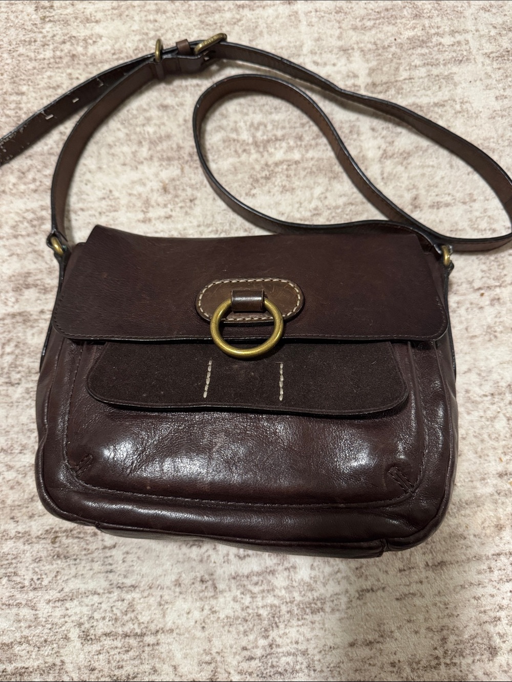 Frye Classic Brown Leather Crossbody Bag with Brass Ring Accent